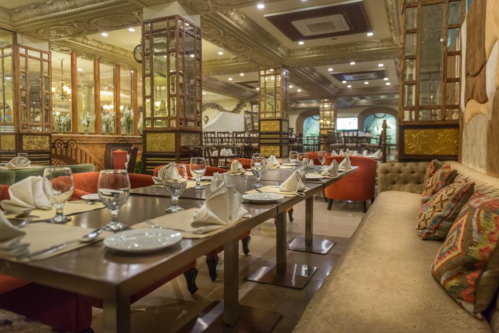 Luxus Grand Hotel Lahore Ngoại thất bức ảnh